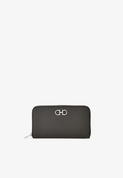 Ferragamo Gancini Continental Leather Wallet In Black
