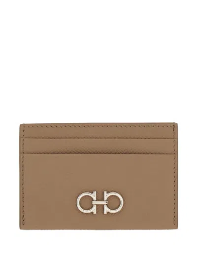 Ferragamo Gancini Credit Card Holder In Brown