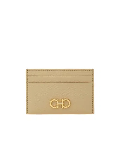 Ferragamo Gancini Leather Cardholder In Beige