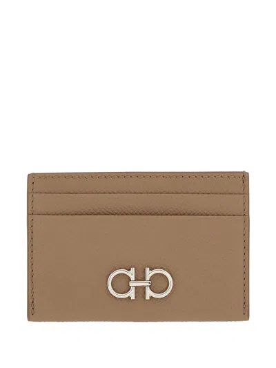 Ferragamo Gancini Grained Leather Card Holder In Gray
