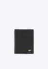Ferragamo Gancini Grained Leather Cardholder In Black