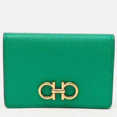Pre-owned Ferragamo Gancini Green Leather Business Card Holder
