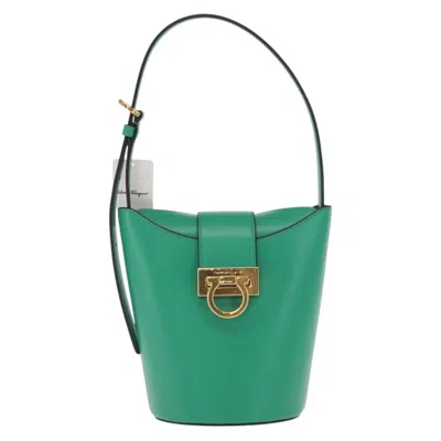 Pre-owned Ferragamo Gancini Handbag Leather Leather Handbag () In Green