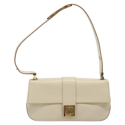 Pre-owned Ferragamo Gancini Handbag Leather Leather Handbag () In Sand