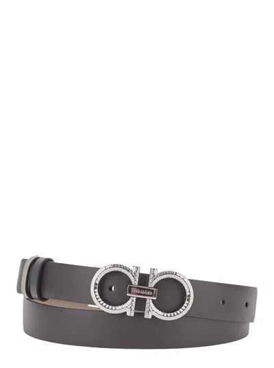 Ferragamo Gancini Hook Bright Calf Leather Belt For Women In Black