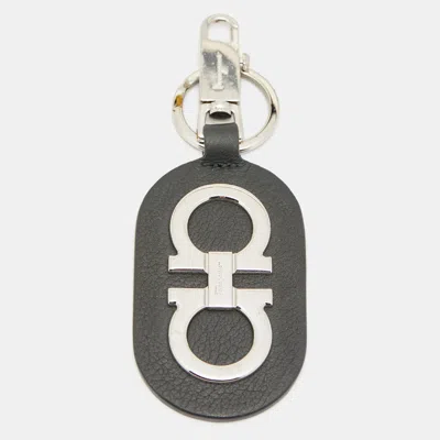Pre-owned Ferragamo Gancini Key Chain Black Leather