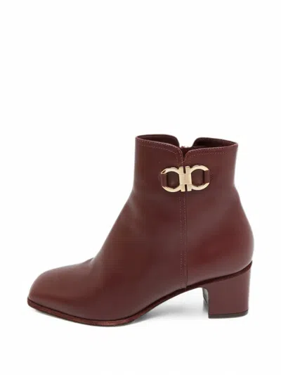 Pre-owned Ferragamo Gancini Leather Ankle Boots In Red
