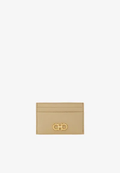 Ferragamo Gancini Leather Cardholder In Beige