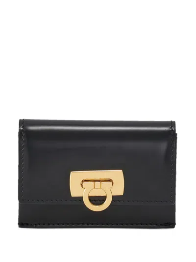 Ferragamo Gancini Leather Cardholder In Black