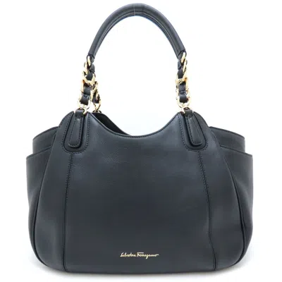 Pre-owned Ferragamo Gancini Leather Handbag () In Black