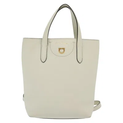 Pre-owned Ferragamo Gancini Leather Handbag () In White