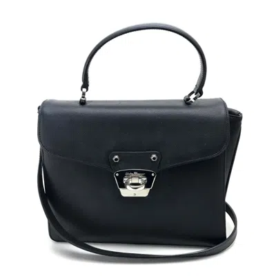 Pre-owned Ferragamo Gancini Leather Handbag Shoulder Bag () In Black