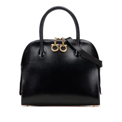Pre-owned Ferragamo Gancini Leather Handbag Shoulder Bag () In Black