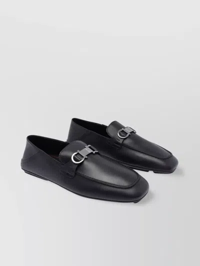 Ferragamo Gancini Leather Loafers Metal Buckle In Black