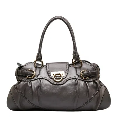 Pre-owned Ferragamo Gancini Leather Shoulder Bag ()