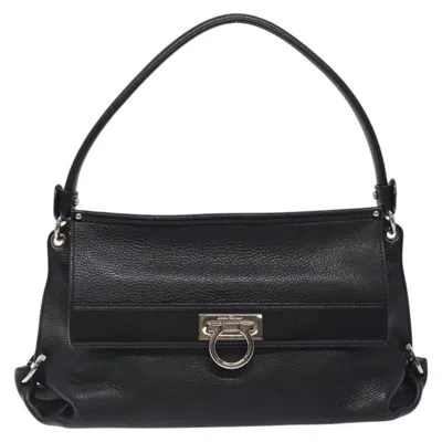 Pre-owned Ferragamo Gancini Leather Shoulder Bag ()