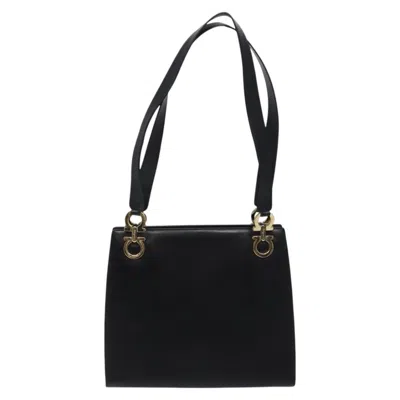 Pre-owned Ferragamo Gancini Leather Shoulder Bag ()