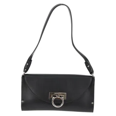 Pre-owned Ferragamo Gancini Leather Shoulder Bag ()