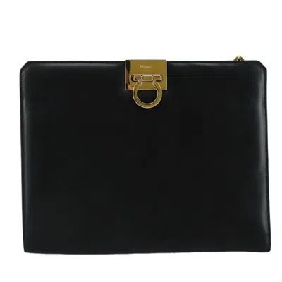 Pre-owned Ferragamo Gancini Leather Shoulder Bag () In Black