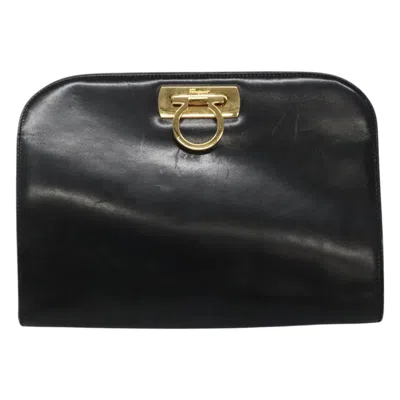 Pre-owned Ferragamo Gancini Leather Shoulder Bag () In Black