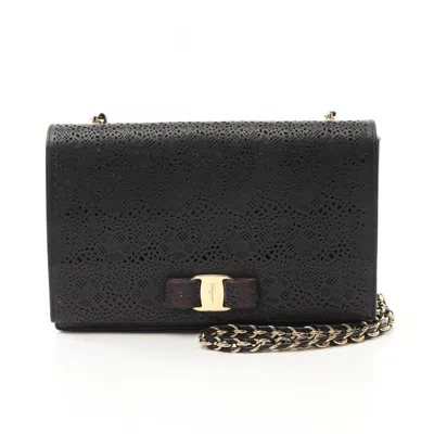 Pre-owned Ferragamo Gancini Leather Shoulder Bag () In Black