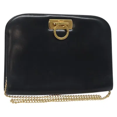 Pre-owned Ferragamo Gancini Leather Shoulder Bag () In Black