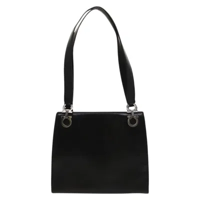 Pre-owned Ferragamo Gancini Leather Shoulder Bag () In Black
