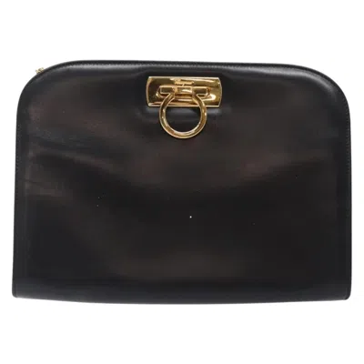 Pre-owned Ferragamo Gancini Leather Shoulder Bag () In Black
