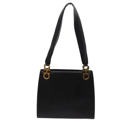 Pre-owned Ferragamo Gancini Leather Shoulder Bag () In Black
