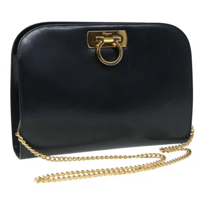 Pre-owned Ferragamo Gancini Leather Shoulder Bag () In Black