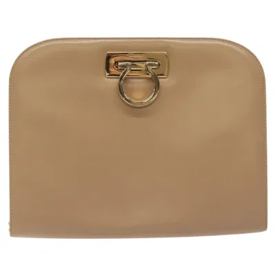 Pre-owned Ferragamo Gancini Leather Shoulder Bag () In Sand