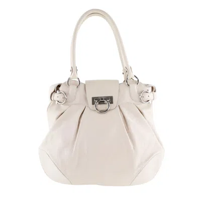 Pre-owned Ferragamo Gancini Leather Shoulder Bag () In White