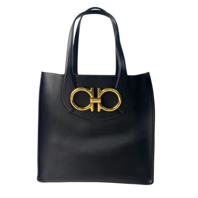 Pre-owned Ferragamo Gancini Leather Tote Bag () In Black