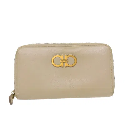Pre-owned Ferragamo Gancini Leather Wallet () In Beige