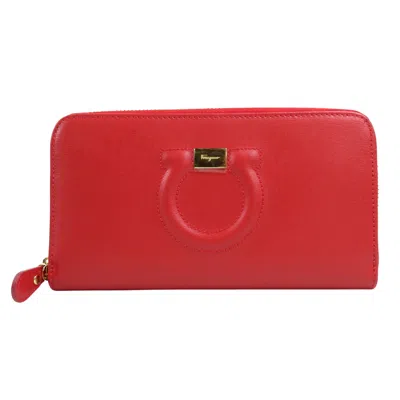 Pre-owned Ferragamo Gancini Leather Wallet () In Red