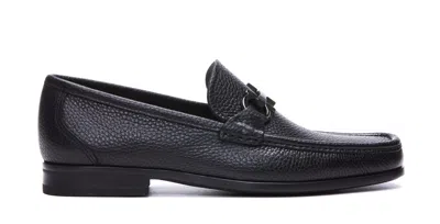 Ferragamo Gancini Loafers In Black