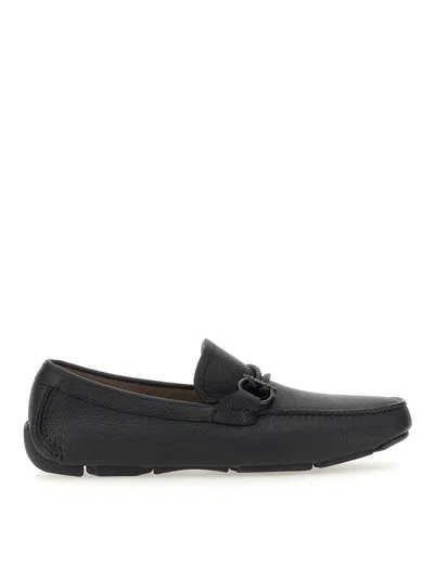 Ferragamo Gancini Loafers In Black