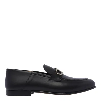 Ferragamo Florio Gancini-plaque Loafers In Black