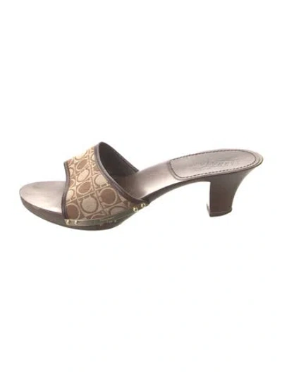 Pre-owned Ferragamo Gancini Logo Canvas Slides In Brown