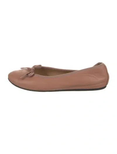 Pre-owned Ferragamo Gancini Logo Leather Ballet Flats In Neutral