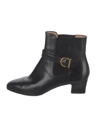 Pre-owned Ferragamo Gancini Logo Leather Boots In Black