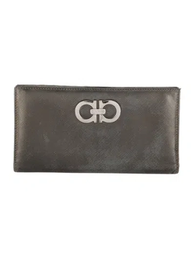Pre-owned Ferragamo Gancini Logo Leather Continental Wallet