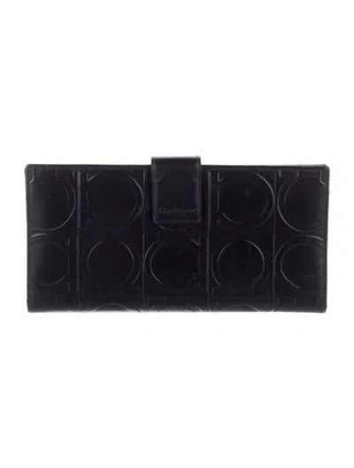 Pre-owned Ferragamo Gancini Logo Leather Continental Wallet In Black