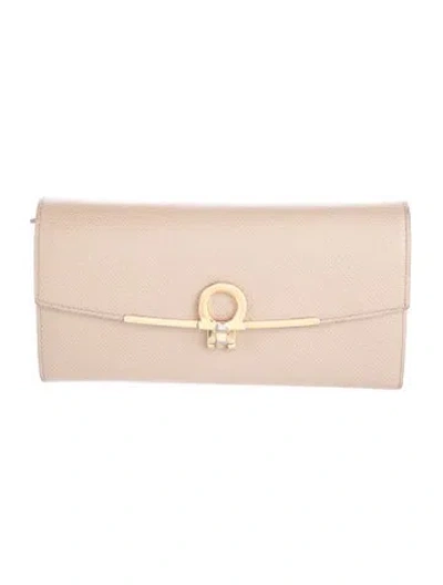 Pre-owned Ferragamo Gancini Logo Leather Continental Wallet In Neutrals