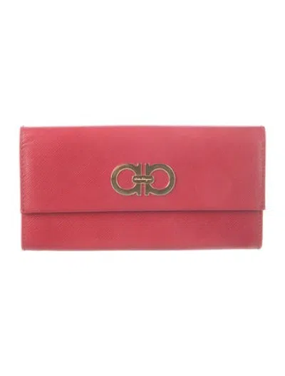 Pre-owned Ferragamo Gancini Logo Leather Continental Wallet In Red