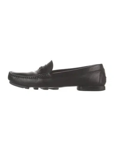 Pre-owned Ferragamo Gancini Logo Leather Loafers In Black
