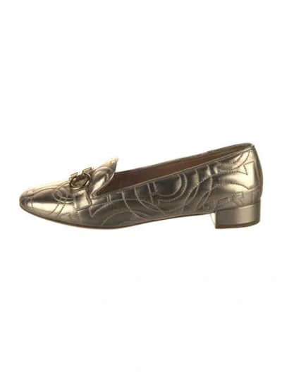 Pre-owned Ferragamo Gancini Logo Leather Loafers In Gold/metallic