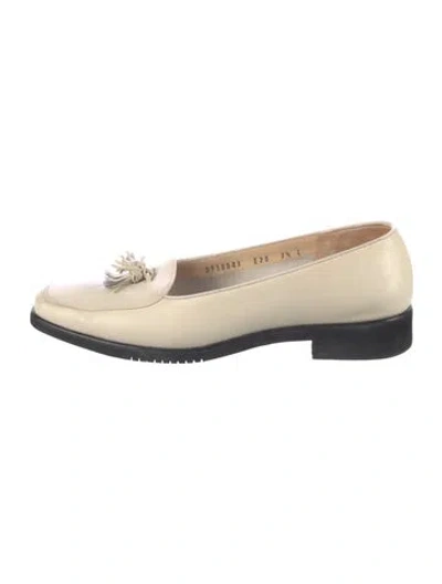 Pre-owned Ferragamo Gancini Logo Leather Loafers In Neutral