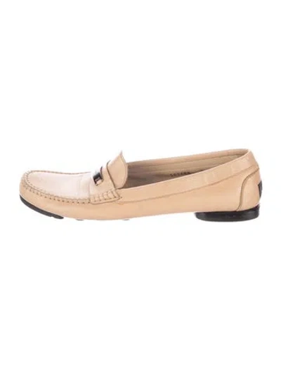 Pre-owned Ferragamo Gancini Logo Leather Loafers In Neutral