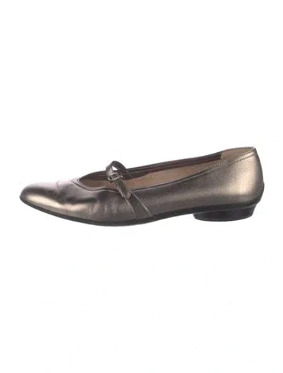 Pre-owned Ferragamo Gancini Logo Leather Mary Jane Flats In Black